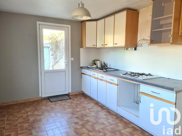 Maison traditionnelle 6 pièces de 120 m² à Sainte-Soulle (17220)