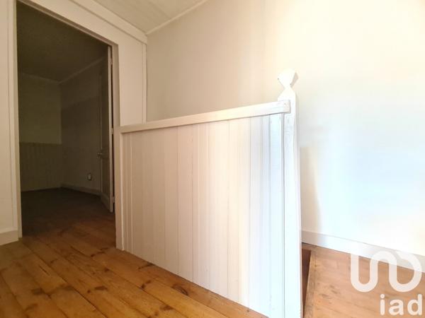 Maison traditionnelle 6 pièces de 120 m² à Sainte-Soulle (17220)