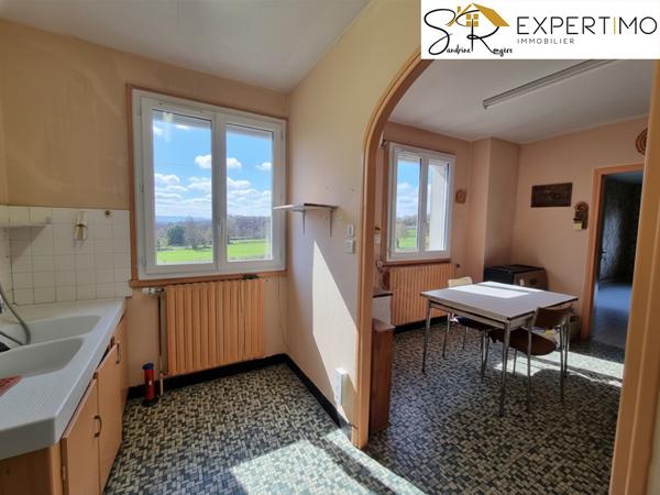 Lapeyrouse (63700) Maison de 123 m² à Lapeyrouse – 5 pièces – Grand Terrain & Potentiel