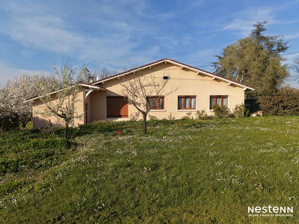 A Vendre Maison de plain-pied de 108 m² avec garage et jardin sur la commune de Lannes