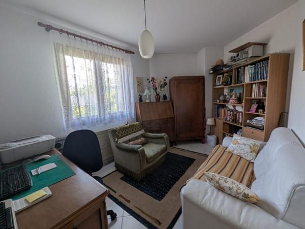 Maison de standing situé à quelques minutes de la douane de Ve