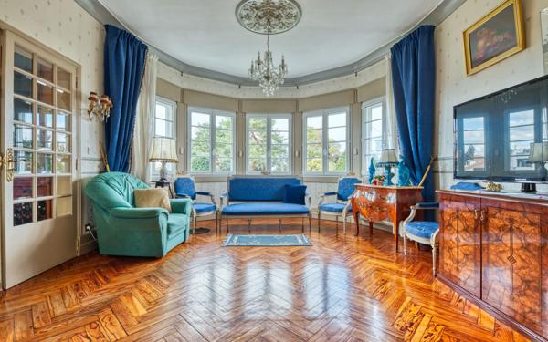 Maison à vendre    5 pièces •  Pessac