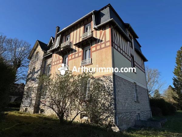 Vente                                                      Immeuble
                        
                                         196 m2                     à Bagnoles-de-l'Orne-Normandie