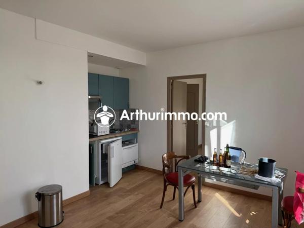 Vente                                                      Immeuble
                        
                                         196 m2                     à Bagnoles-de-l'Orne-Normandie