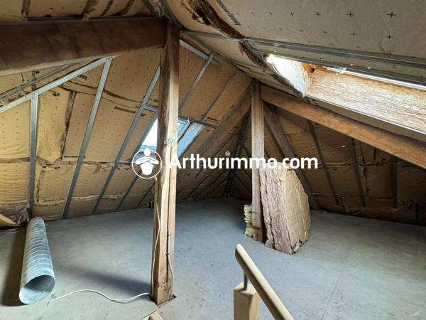 Vente                                                      Immeuble
                        
                                         196 m2                     à Bagnoles-de-l'Orne-Normandie
