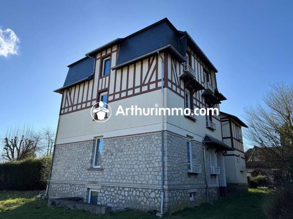 Vente                                                      Immeuble
                        
                                         196 m2                     à Bagnoles-de-l'Orne-Normandie