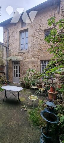 CENTRE BOURG DE CELLES SUR BELLE