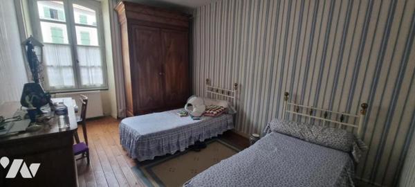 CENTRE BOURG DE CELLES SUR BELLE