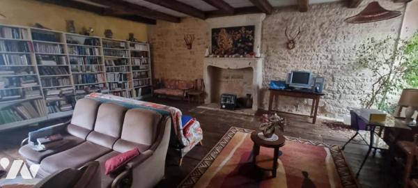 CENTRE BOURG DE CELLES SUR BELLE