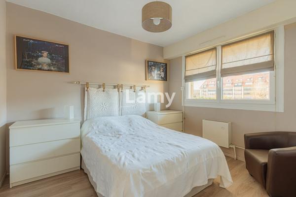 Appartement, terrasse, cave et parking