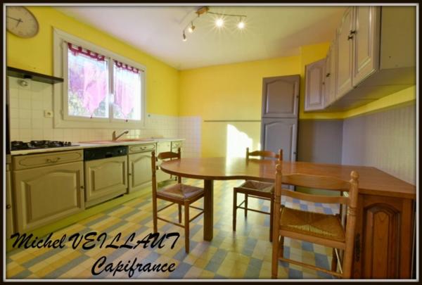 Maison à vendre 5 pièces DORNES (58), 3 chambres, terrain 757 m², pompe à chaleur, poêle à granulés