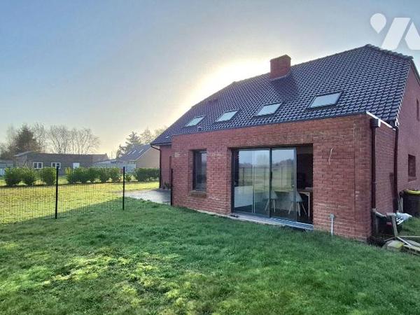 Maison semi-individuelle récente  Secteur prisé LESTREM  Aucun travaux

Située dans un secteu...