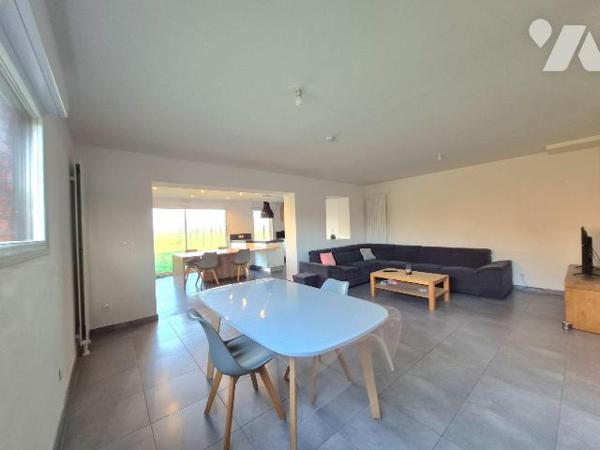 Maison semi-individuelle récente  Secteur prisé LESTREM  Aucun travaux

Située dans un secteu...