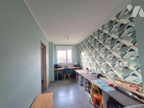 Maison semi-individuelle récente  Secteur prisé LESTREM  Aucun travaux

Située dans un secteu...