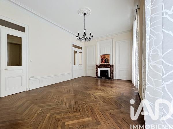 Appartement à vendre 7 pièces 187,41 m² Lyon 7