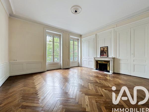 Appartement à vendre 7 pièces 187,41 m² Lyon 7