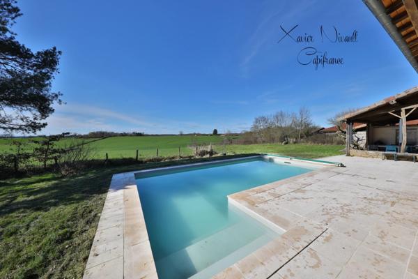 Maison à vendre 11 pièces proche de SAINT AMOUR (39)