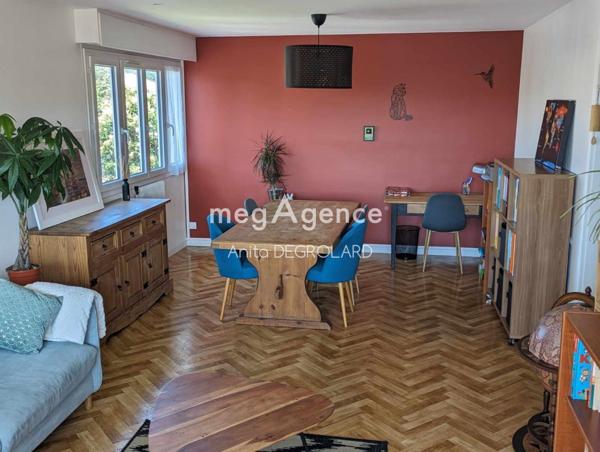 Appartement à LA ROCHE-SUR-YON, 85000 - 3 pièces 72m²