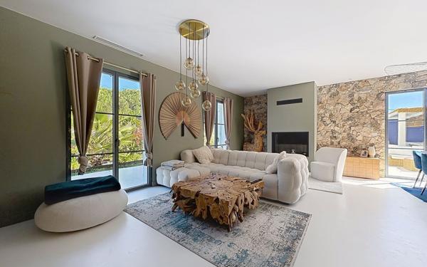 Maison à vendre    4 pièces •  Anglet