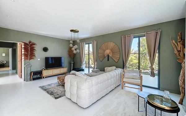 Maison à vendre    4 pièces •  Anglet