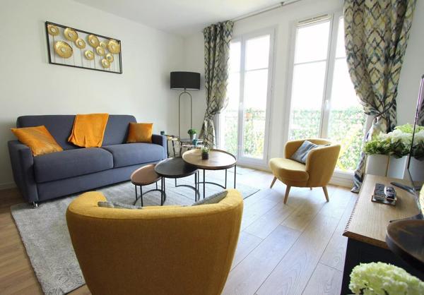 Vente                                                      Appartement
                        
                     3 pièces                      61 m2                     à Serris