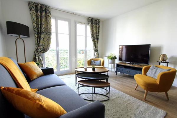 Vente                                                      Appartement
                        
                     3 pièces                      61 m2                     à Serris