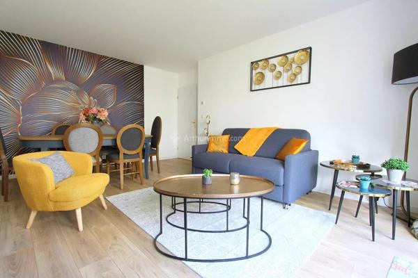 Vente                                                      Appartement
                        
                     3 pièces                      61 m2                     à Serris