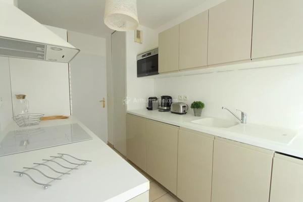 Vente                                                      Appartement
                        
                     3 pièces                      61 m2                     à Serris