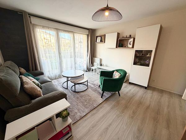Appartement Cergy 3 pièce(s) 55.40 m2 €189 000 ** - Référence 2278