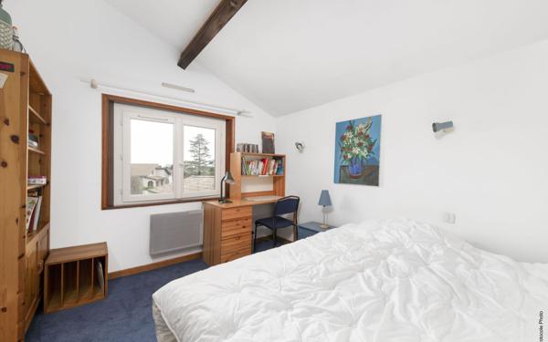 Maison à vendre    5 pièces •  Saint-Geniès-Bellevue