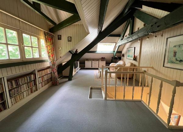 Maison à vendre    5 pièces • 166 m2 Mérignies