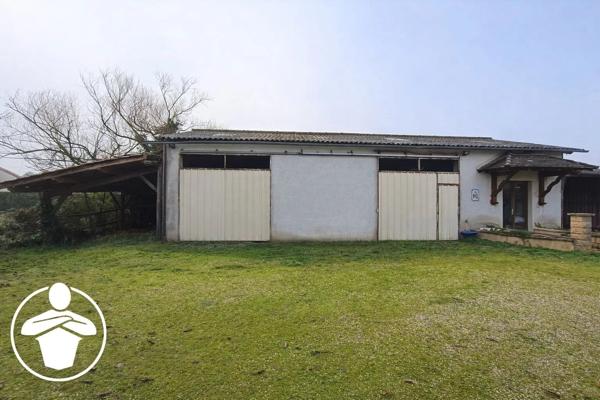 Vente                                                      Local commercial
                        
                     1 pièces                      200 m2                     à Villeneuve-sur-Lot