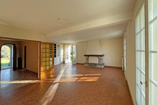 Maison T8 à vendre SAINT GREGOIRE - 180 m² (réf : AM-OG26550r)