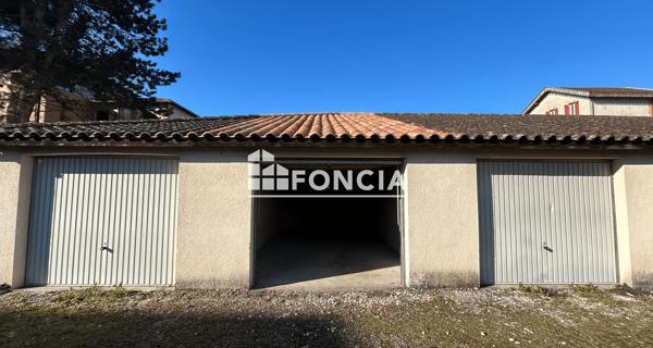Location Parking 15 m² - Villeneuve-sur-lot 47300