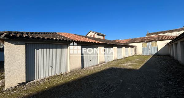 Location Parking 15 m² - Villeneuve-sur-lot 47300