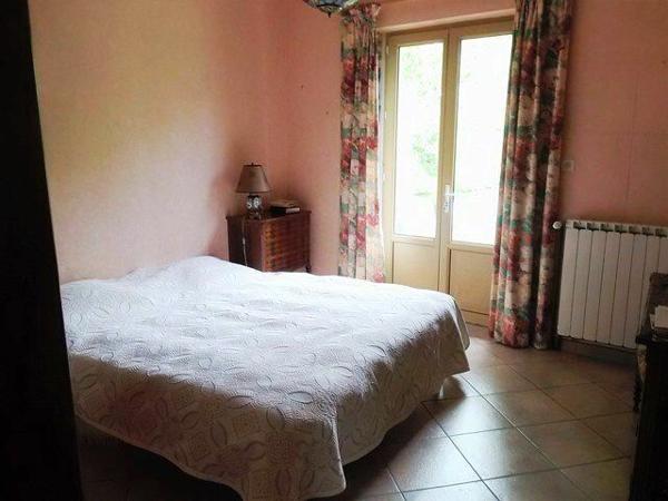 Maison à vendre    4 pièces •  Saint-Agnant-de-Versillat