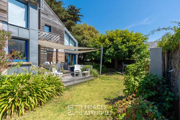 TIBUGALÉ – Une architecture pensée comme trois maisons en une, à deux pas de la Côte Sauvage