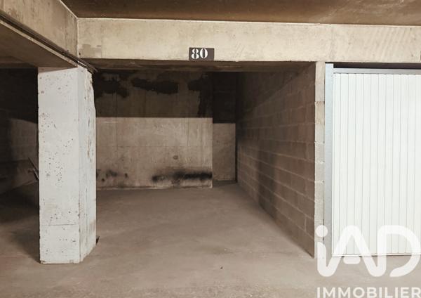 Parking à vendre 75 m² Paris 11