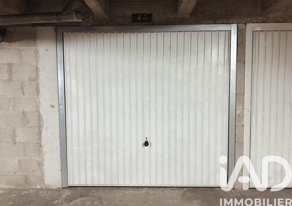 Parking à vendre 75 m² Paris 11