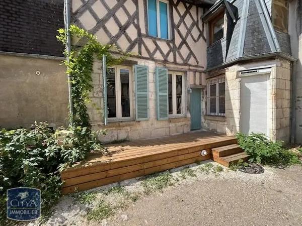 Maison à louer 3 pièces 81.08m² Bourges (18000)