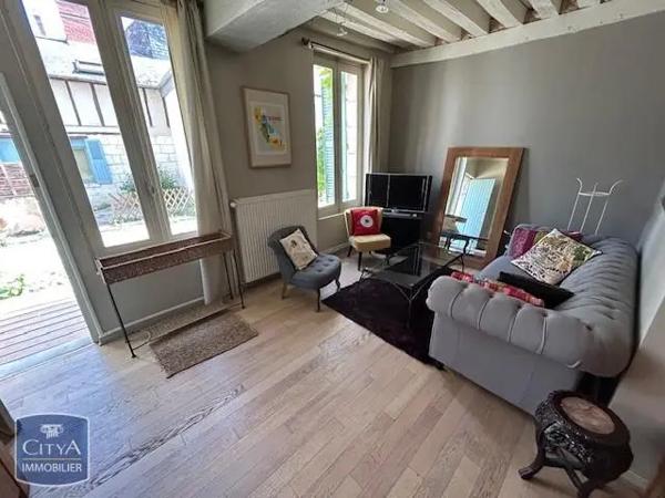 Maison à louer 3 pièces 81.08m² Bourges (18000)