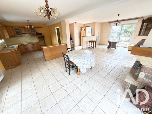 Maison à vendre 4 pièces 133 m² Saint-Pierre-du-Bû