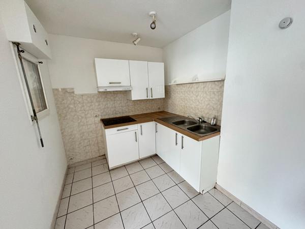 33800 BORDEAUX - Appartement  3 pièces de 66.23 m2 avec garage à vendre