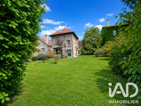 Maison à vendre 6 pièces 141 m² Saint-Maur-des-Fossés