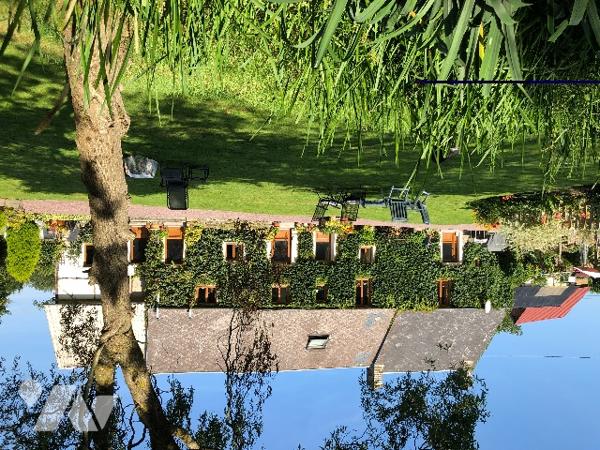 Propriété de caractère au sein de la Suisse Normande - maison de 190 m² avec deux gîtes et terrain.