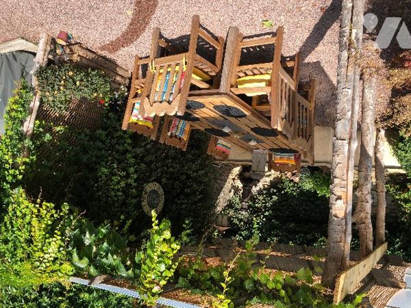 Propriété de caractère au sein de la Suisse Normande - maison de 190 m² avec deux gîtes et terrain.