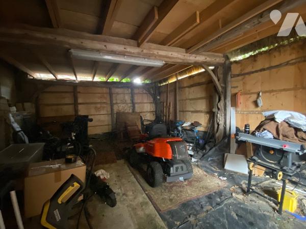 Propriété de caractère au sein de la Suisse Normande - maison de 190 m² avec deux gîtes et terrain.