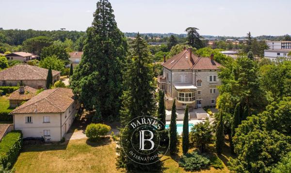 Caussade, Hôtel particulier 4 Chambres -  400 m² à vendre