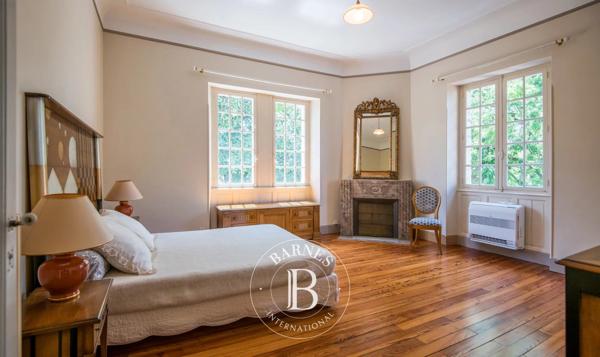 Caussade, Hôtel particulier 4 Chambres -  400 m² à vendre