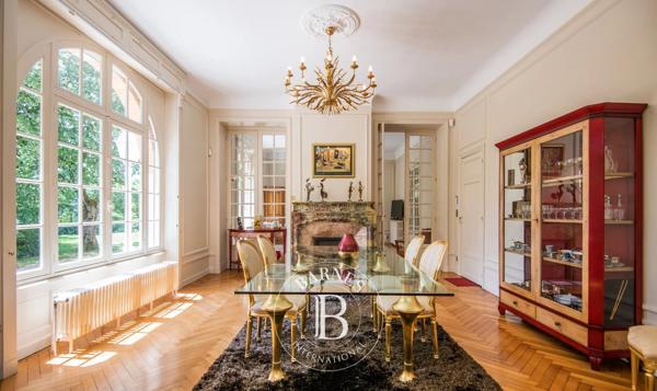 Caussade, Hôtel particulier 4 Chambres -  400 m² à vendre